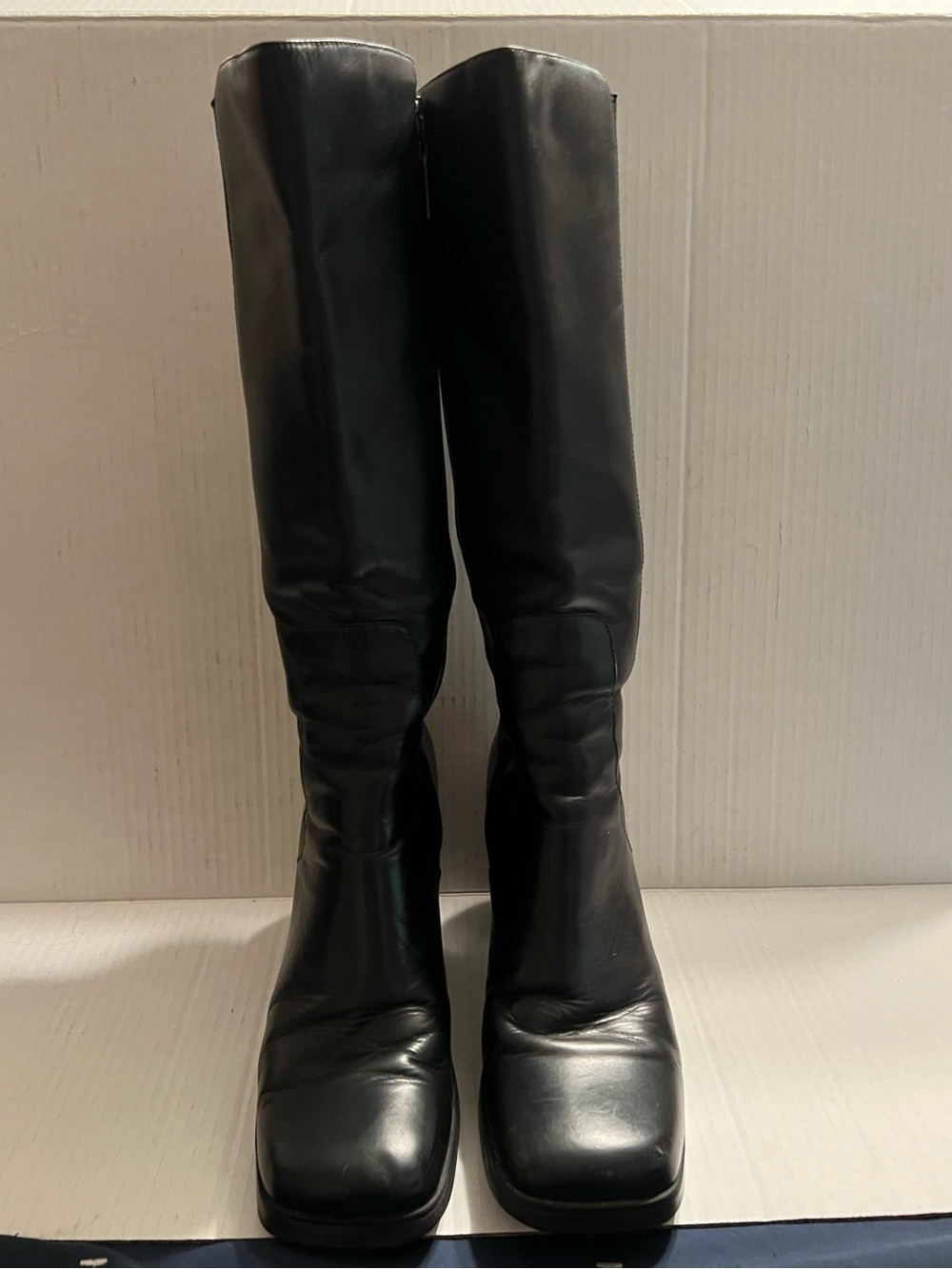Tommy Hilfiger Black Leather inside zip boots